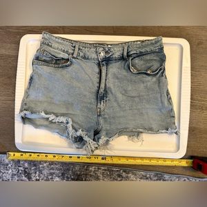 H&M Divided Jean Shorts Size: 12